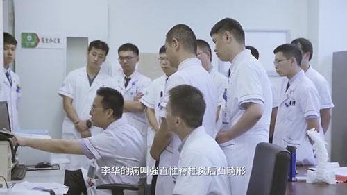 身體被敲斷4次的折疊人出院，打開折疊人生(圖7)