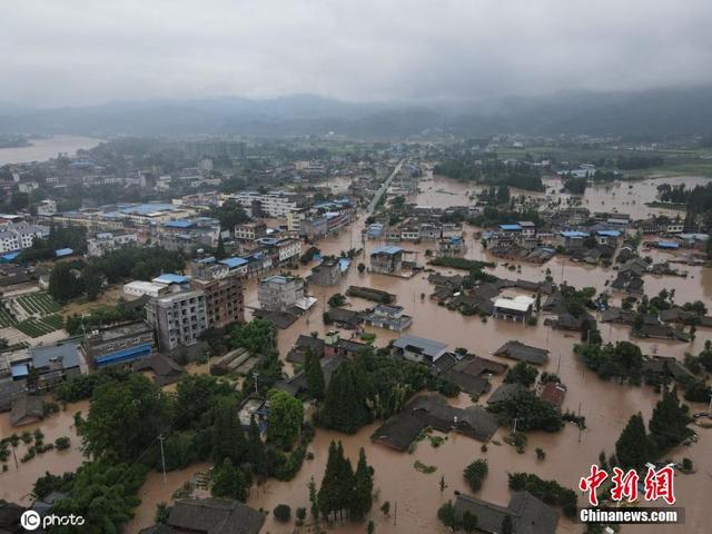 四川啟動I級防汛應急響應 水電站防浪堤被沖垮