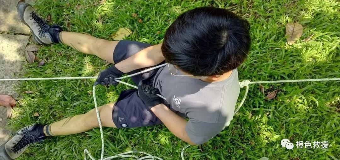 繩索 | 登山者無器材的繩索保護(圖7)